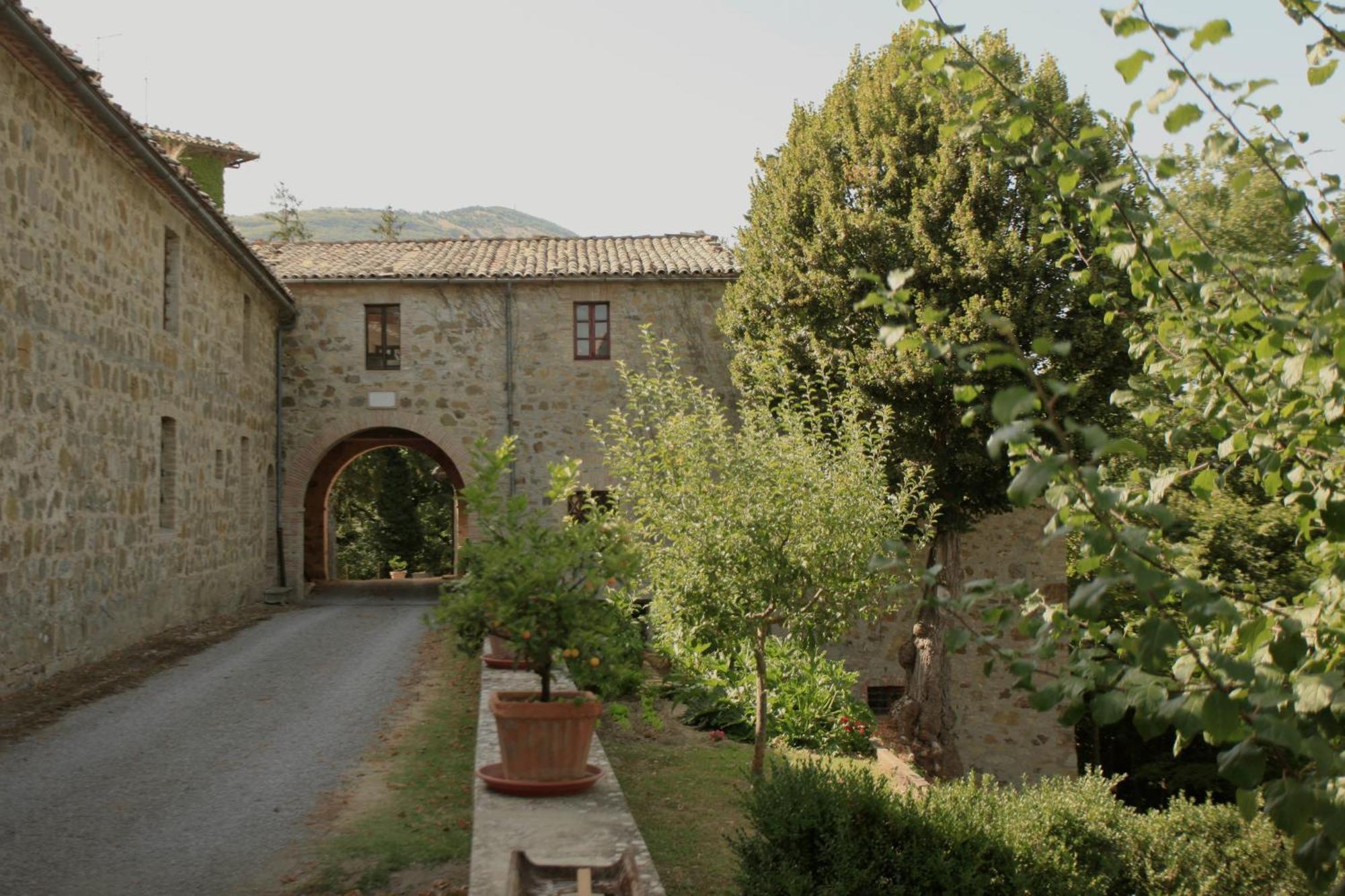 Borgo Di Camporsevoli Villa ภายนอก รูปภาพ